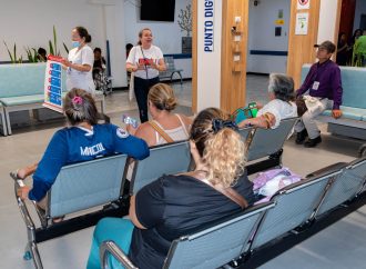 Reconocer a tiempo un ACV, salva vidas: el Moncaleano fortalece su ruta de atención con educación a pacientes.