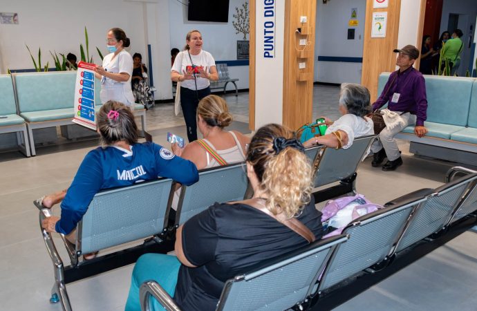 Reconocer a tiempo un ACV, salva vidas: el Moncaleano fortalece su ruta de atención con educación a pacientes.